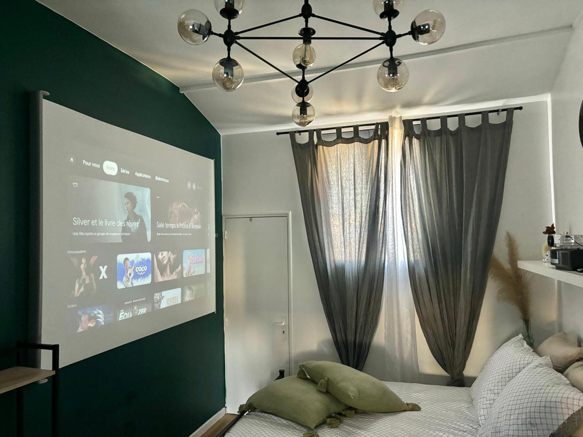 Maisonnette Proche De Paris & Home Cinema ブール・ラ・レーヌ エクステリア 写真