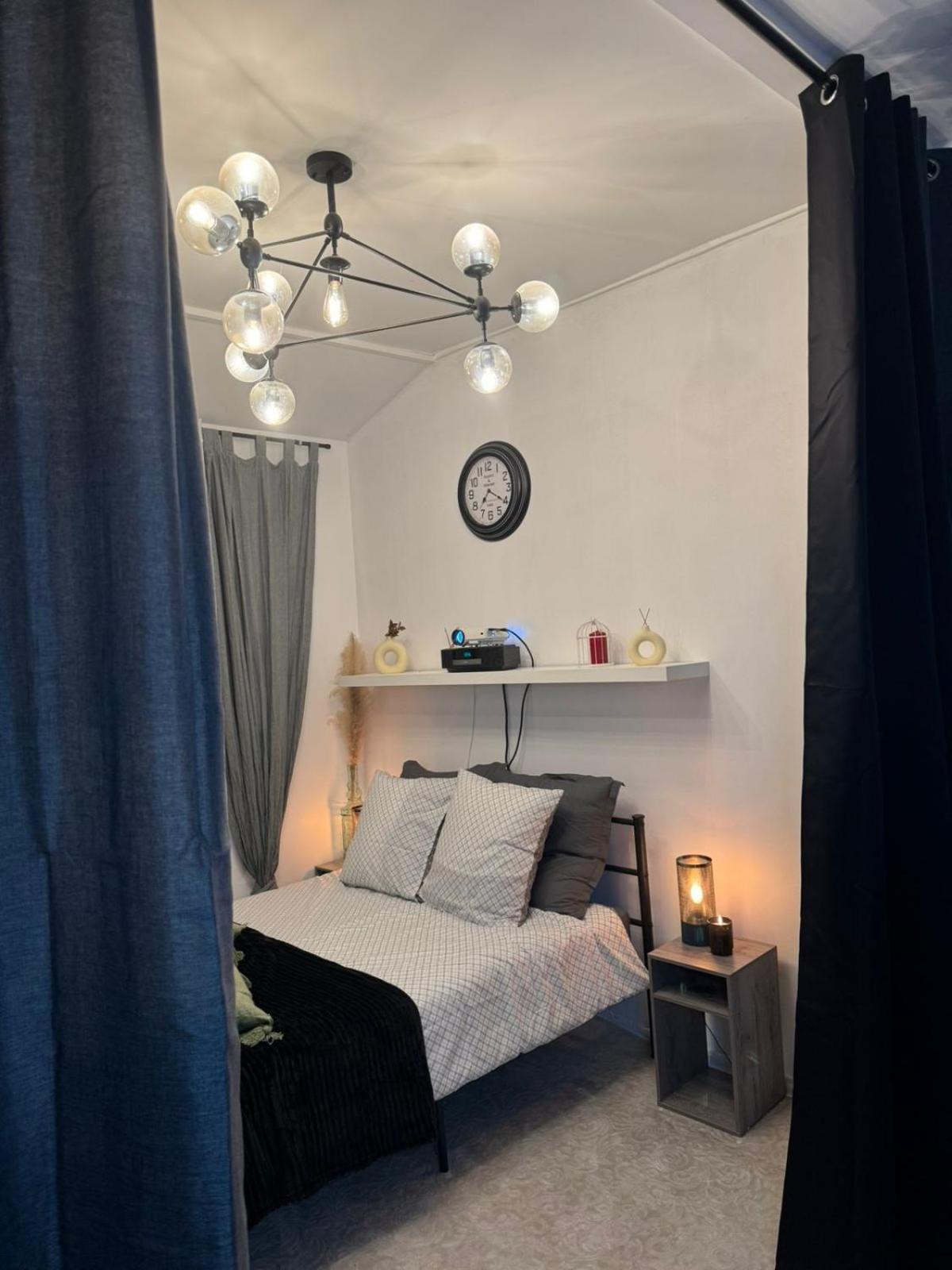 Maisonnette Proche De Paris & Home Cinema ブール・ラ・レーヌ エクステリア 写真