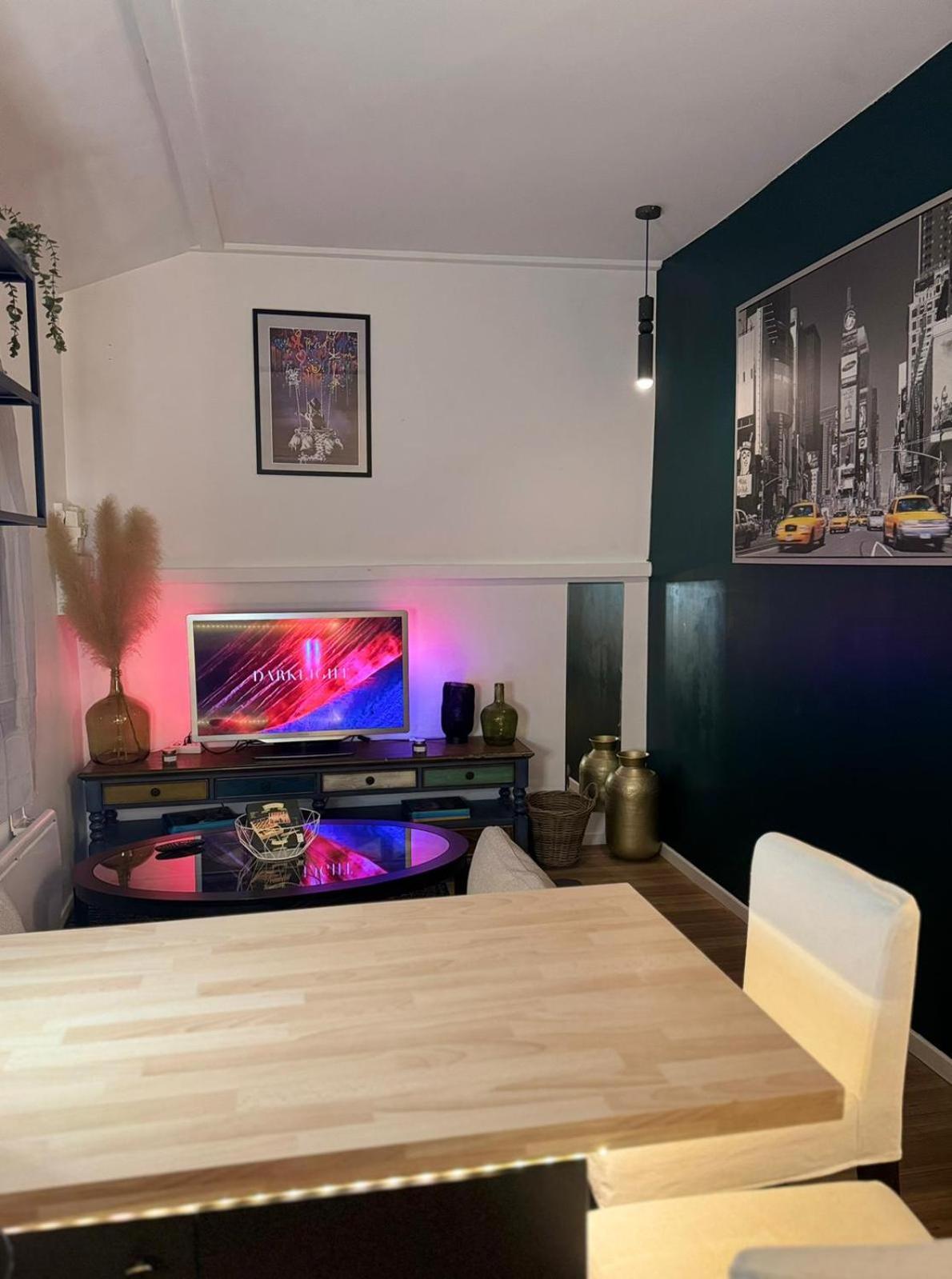Maisonnette Proche De Paris & Home Cinema ブール・ラ・レーヌ エクステリア 写真